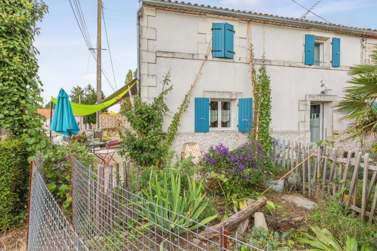 Appartement Accueillant A Mortagne Sur Gironde 45 M² Terrasse Екстериор снимка