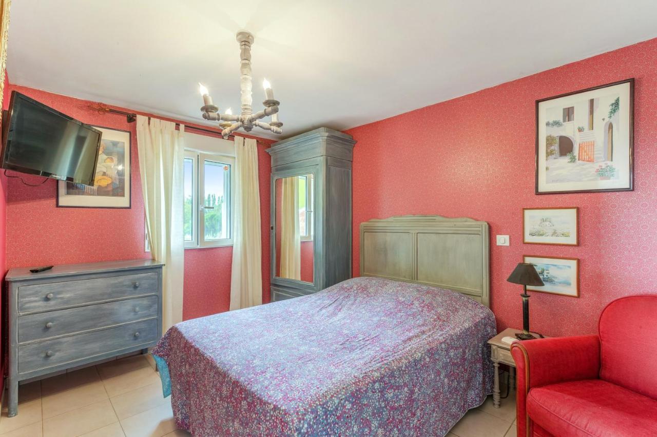 Appartement Accueillant A Mortagne Sur Gironde 45 M² Terrasse Екстериор снимка